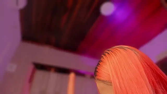 Emmily Savage online show from 12, 2, 2026