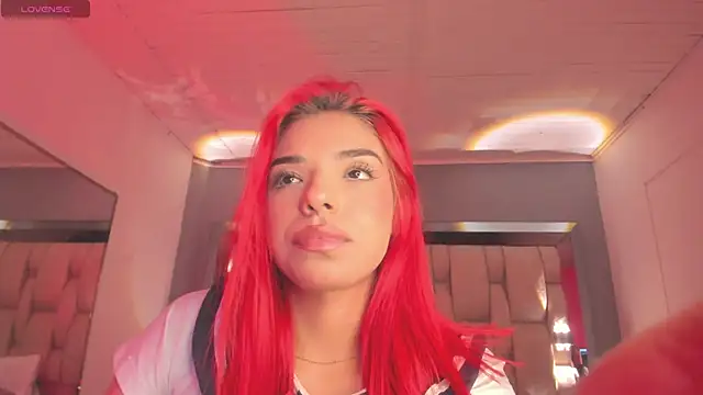 Emmily Savage online show from 7, 2, 2025