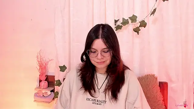 Mey moon online show from 13, 2, 2025