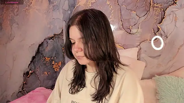 Mey moon online show from 25, 2, 2026