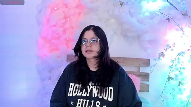 Mey moon online show from 4, 2, 2025