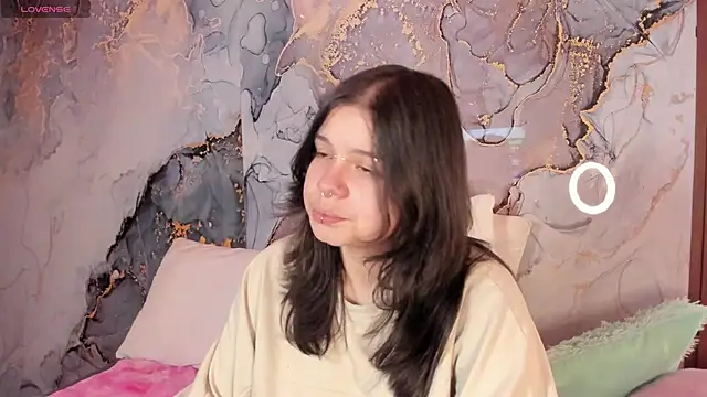 Mey moon online show from 4, 3, 2026