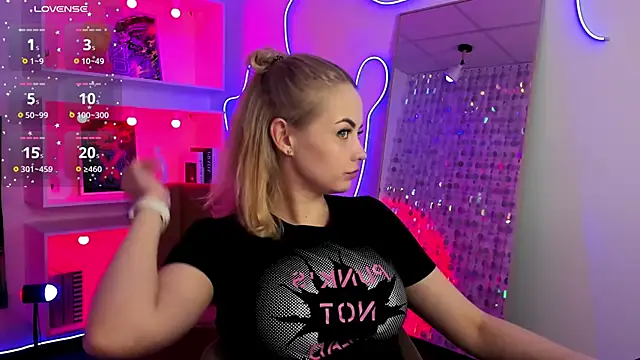 StephanieSweety online show from 20, 3, 2026