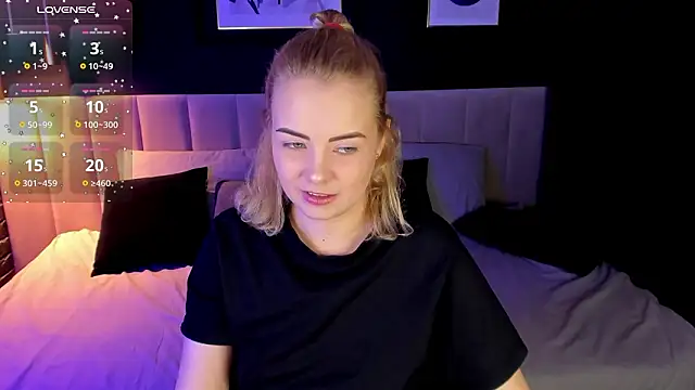 StephanieSweety online show from 1, 3, 2026