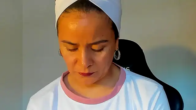 Sami Hotie1 online show from 4, 11, 2025