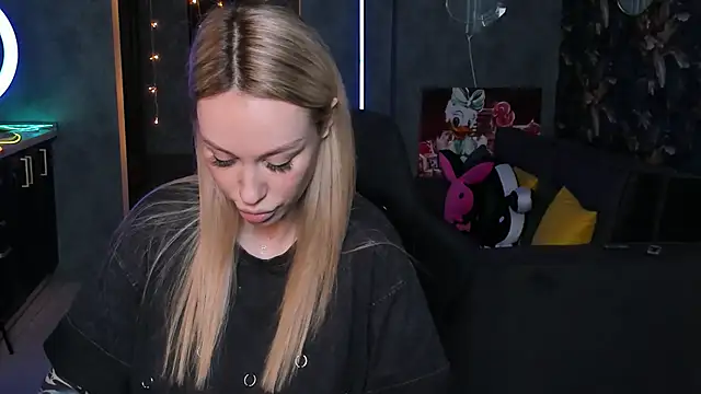 Blckmirrorr online show from 15, 11, 2025