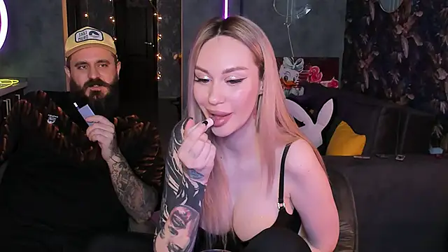 Blckmirrorr online show from 17, 12, 2025