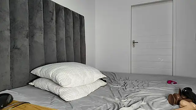 BedroomBullyX5 online show from 22, 5, 2026