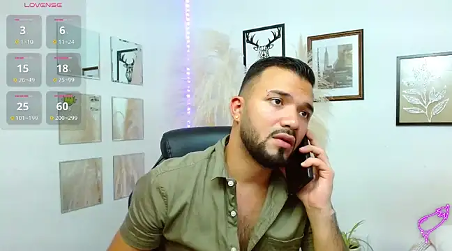 Snapshot of mathew_vidal1 chatting on 1, 3, 2025 mathew vidal1 online show from 1, 3, 2025