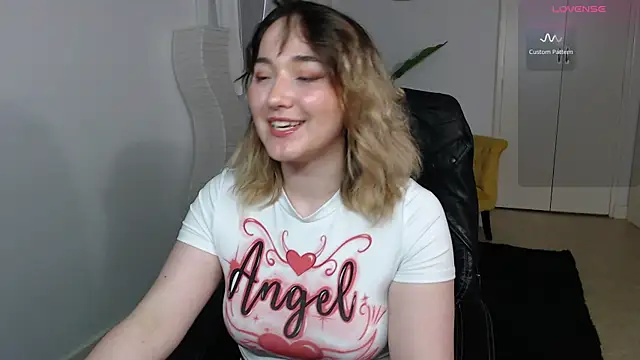 Crystal-dreamt online show from 16, 7, 2026