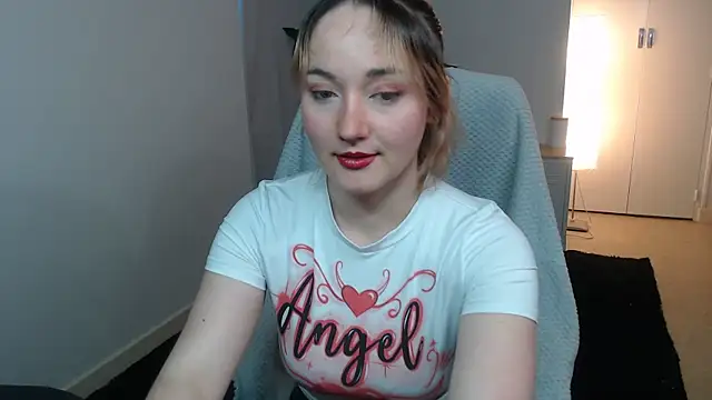 Crystal-dreamt online show from 6, 1, 2026