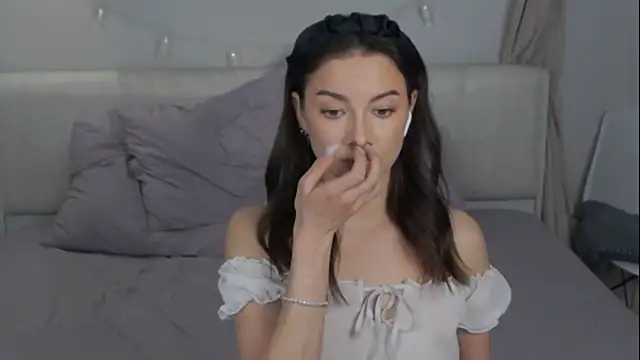 Snapshot of sinthiaroze chatting on 11, 1, 2025 sinthiaroze online show from 11, 1, 2025