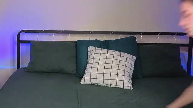 sinthiaroze online show from 24, 2, 2026