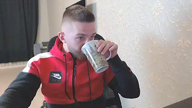 Snapshot of Marselle_Laker chatting on 8, 1, 2025 Marselle Laker online show from 8, 1, 2025