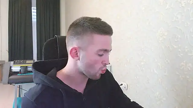 Snapshot of Marselle_Laker chatting on 12, 3, 2025 Marselle Laker online show from 12, 3, 2025