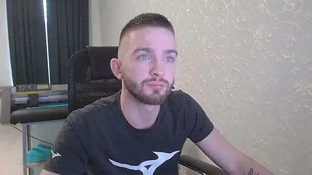 Snapshot of Marselle_Laker chatting on 5, 3, 2025 Marselle Laker online show from 5, 3, 2025