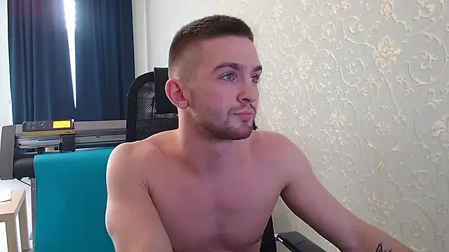 Snapshot of Marselle_Laker chatting on 11, 3, 2025 Marselle Laker online show from 11, 3, 2025