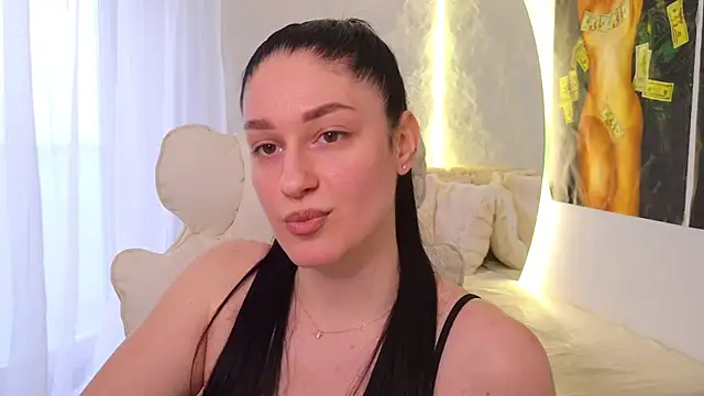 moniqque online show from 11, 4, 2026