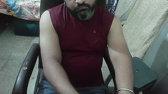 Snapshot of rentarob chatting on 29, 10, 2025 rentarob online show from 29, 10, 2025