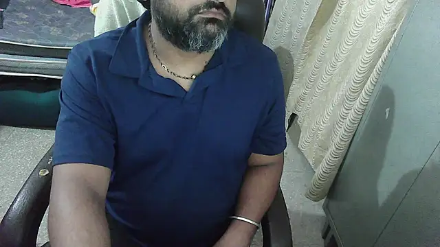 Snapshot of rentarob chatting on 8, 11, 2025 rentarob online show from 8, 11, 2025