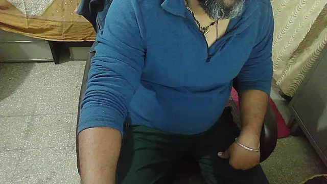 Snapshot of rentarob chatting on 29, 11, 2025 rentarob online show from 29, 11, 2025