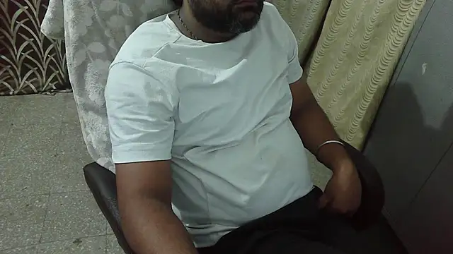 Snapshot of rentarob chatting on 21, 10, 2025 rentarob online show from 21, 10, 2025