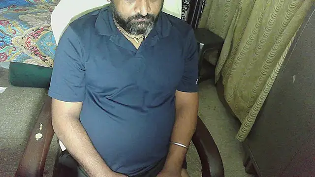 Snapshot of rentarob chatting on 8, 11, 2025 rentarob online show from 8, 11, 2025