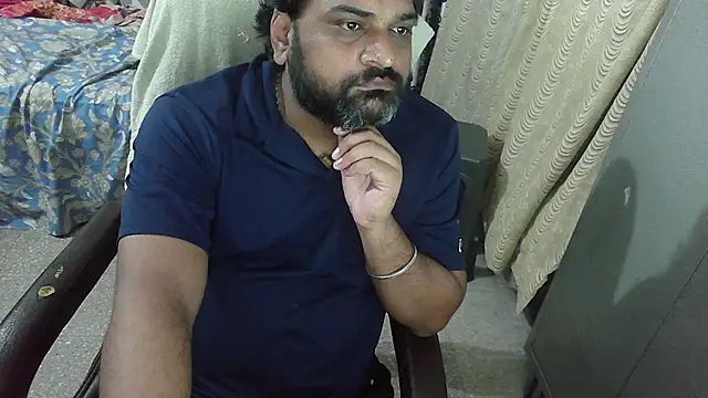 Snapshot of rentarob chatting on 7, 11, 2025 rentarob online show from 7, 11, 2025