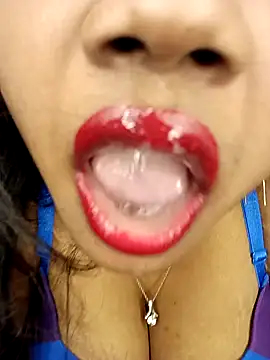 Hotlisa online show from 12, 2, 2025