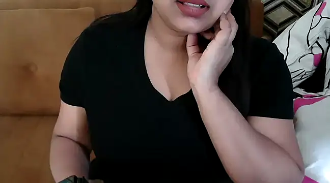 Snapshot of shivi_moto chatting on 23, 3, 2025 shivi moto online show from 23, 3, 2025