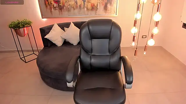 MileyCruz  online show from 24, 10, 2025