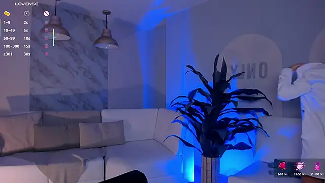 DannaCruz online show from 18, 2, 2025