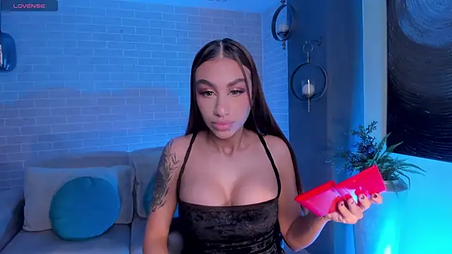 DannaCruz online show from 11, 3, 2026