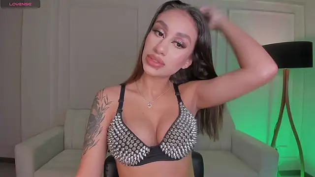 DannaCruz online show from 3, 3, 2025