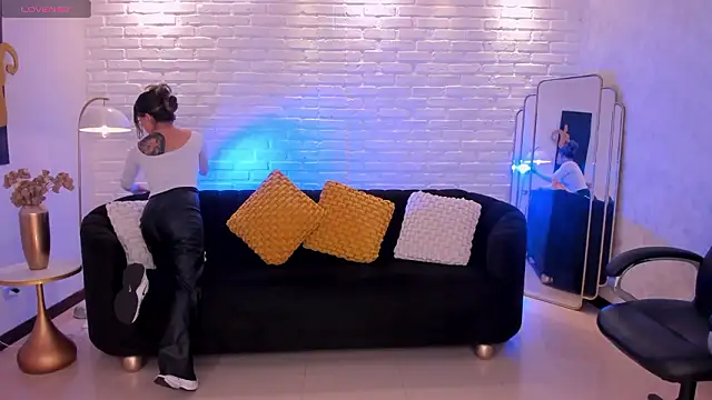 BiancaPierce online show from 10, 2, 2026