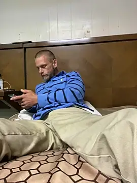 Snapshot of daddytim0 chatting on 9, 5, 2026 daddytim0 online show from 9, 5, 2026