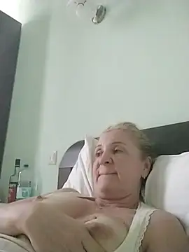 Alicia Sage online show from 25, 3, 2026