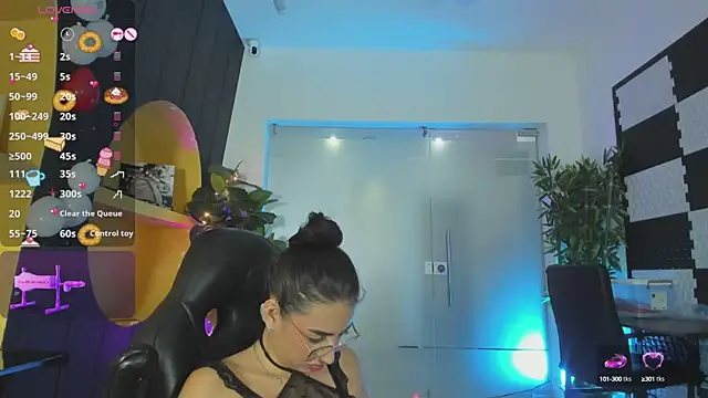 LucianaCarter online show from 2, 2, 2025