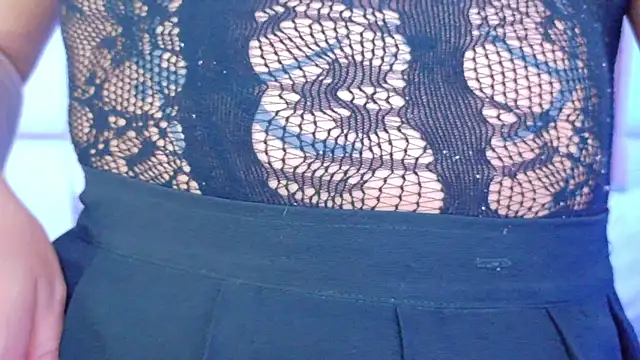 Snapshot of valkiria_moore chatting on 12, 10, 2025 valkiria moore online show from 12, 10, 2025