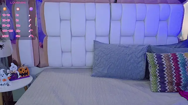 Snapshot of valkiria_moore chatting on 15, 10, 2025 valkiria moore online show from 15, 10, 2025