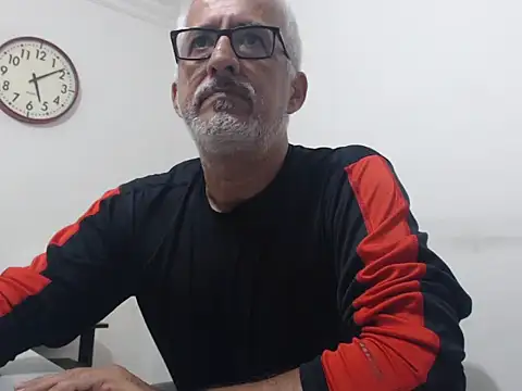 cenizo10124 online show from 2, 12, 2024