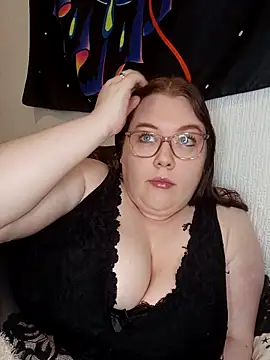 Sexycurvyemilyy online show from 24, 3, 2026