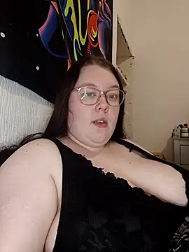 Sexycurvyemilyy online show from 25, 2, 2026