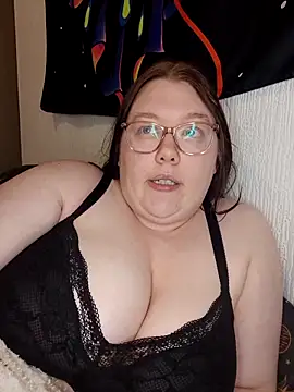 Sexycurvyemilyy online show from 1, 4, 2026