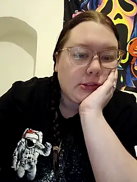 Sexycurvyemilyy online show from 18, 11, 2025