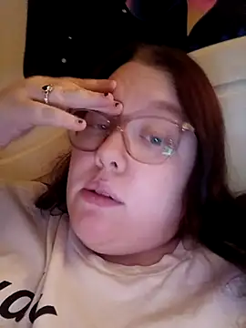 Sexycurvyemilyy online show from 25, 11, 2025