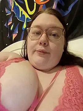 Sexycurvyemilyy online show from 16, 12, 2025