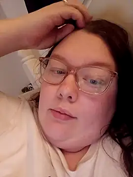 Sexycurvyemilyy online show from 27, 11, 2025