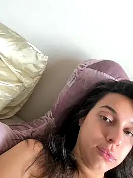 Snapshot of Natur4lBeautyb33 chatting on 11, 9, 2025 Natur4lBeautyb33 online show from 11, 9, 2025
