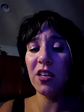 SkyelarSommer online show from 28, 10, 2025